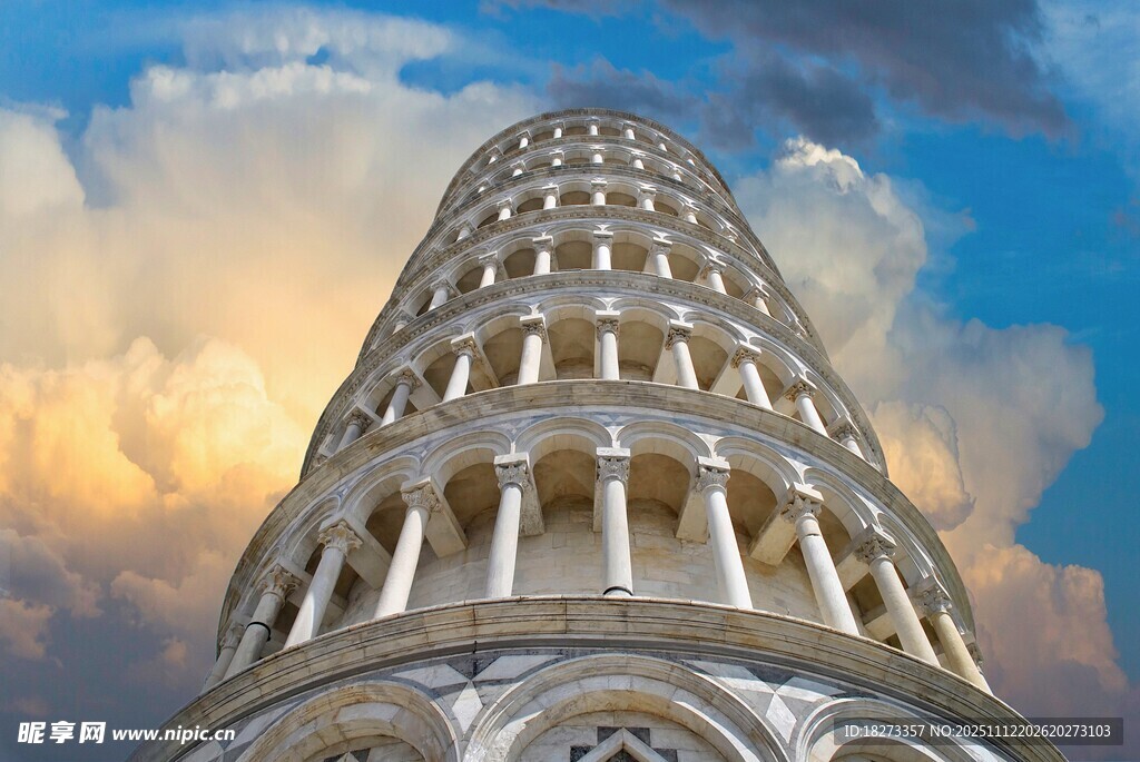 比萨斜塔的壮观景象