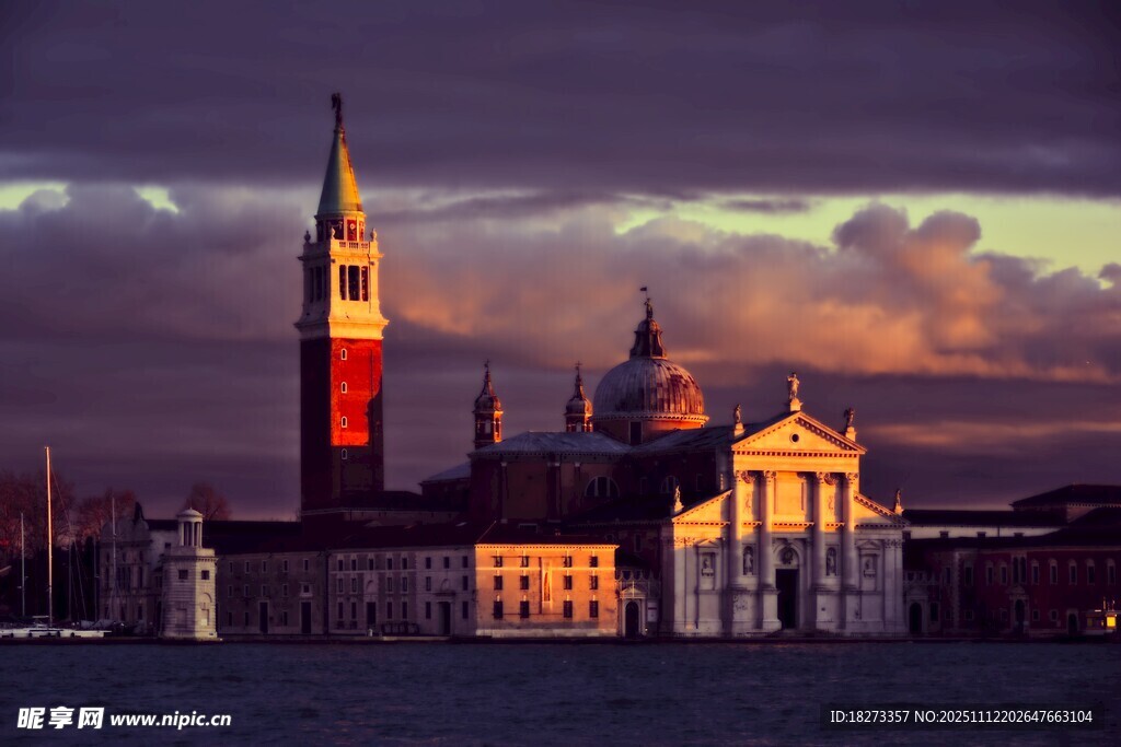 威尼斯圣马可广场美丽黄昏