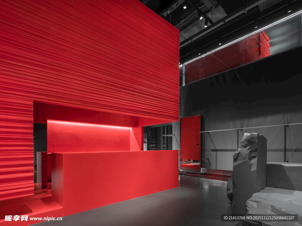 红色创意室内建筑空间