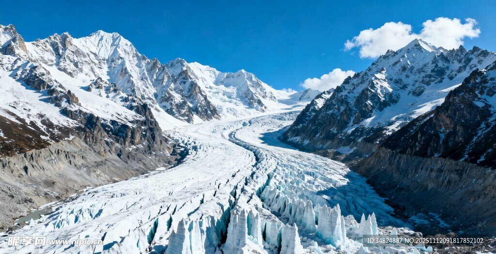 壮丽雪山冰川景观