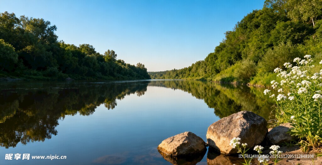宁静河畔风光