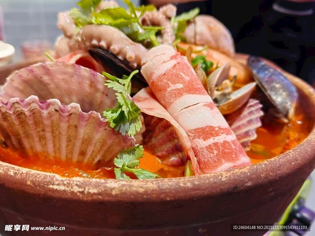 海鲜大杂烩诱人美食盛宴
