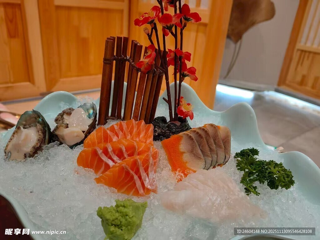 精致刺身拼盘视觉味觉盛宴