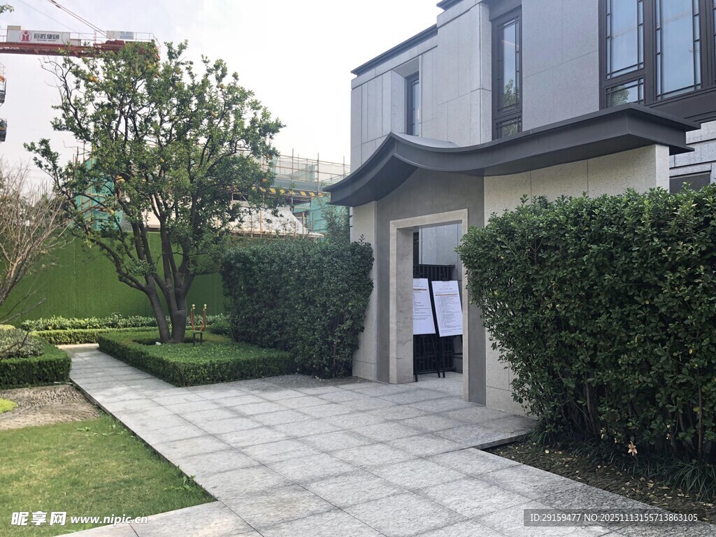 现代简约风庭院住宅外观