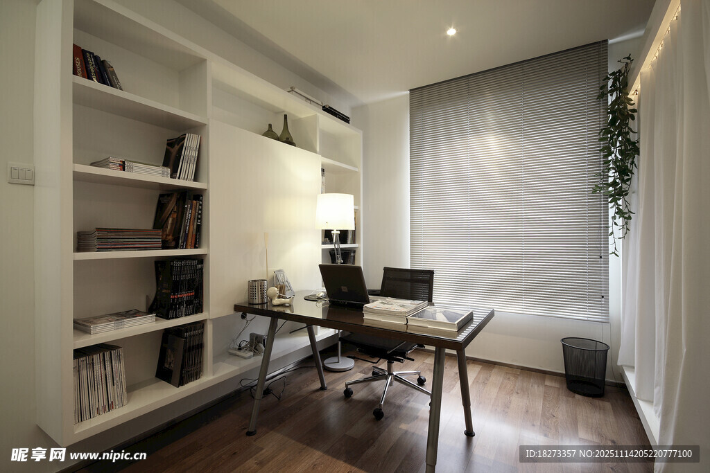 简约书房室内温馨一角