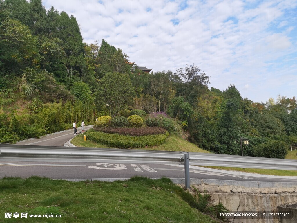 美丽户外园林景观道路
