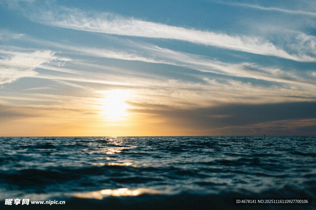 海上日出美景
