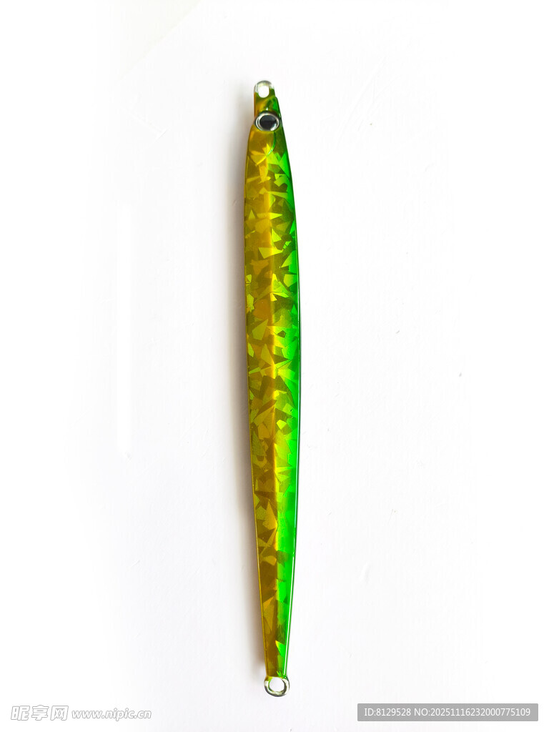 绿色金属质感仿真鱼饵