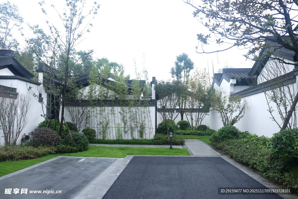 中式庭院景观道路