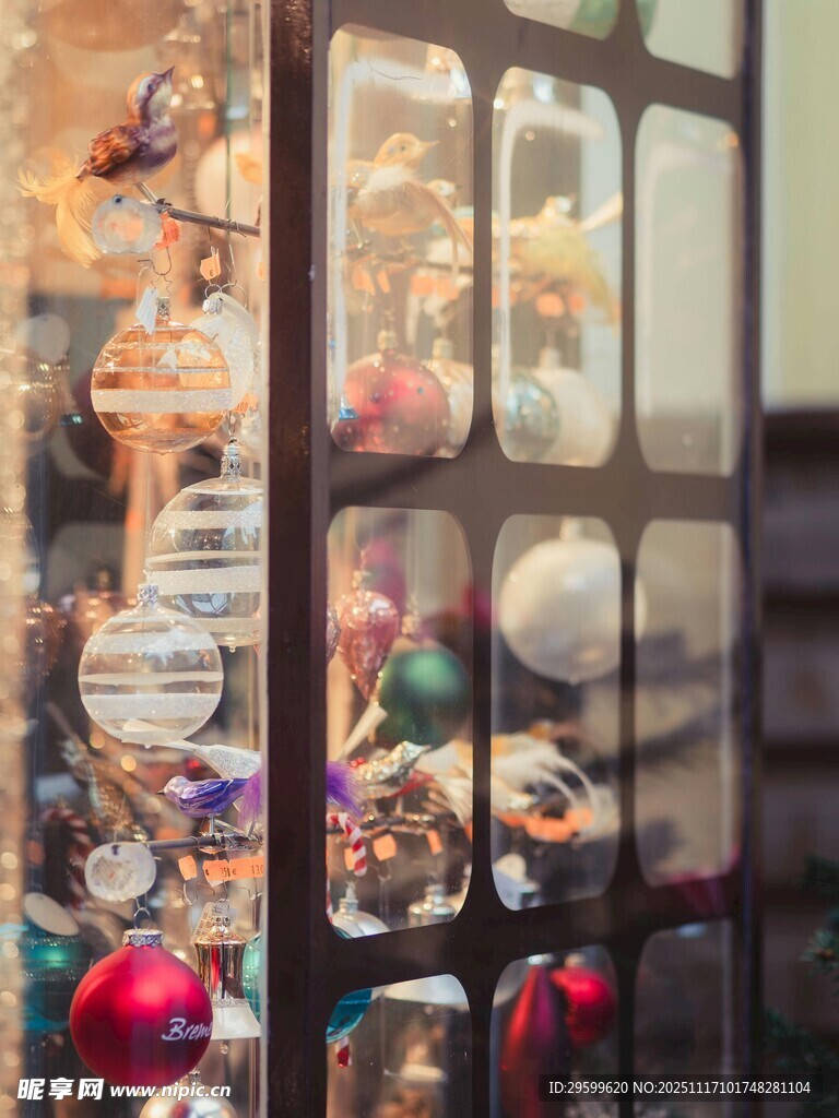 精致玩偶陈列展示