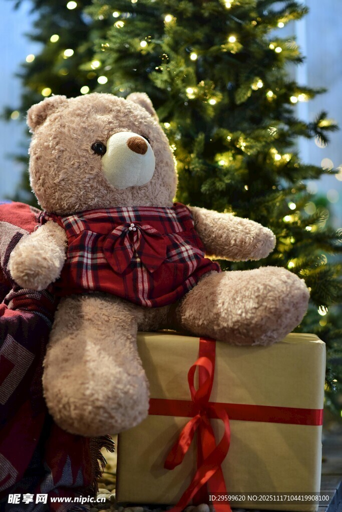 圣诞小熊与礼物