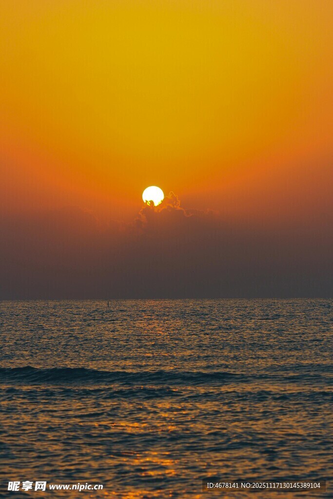 海上日落美景