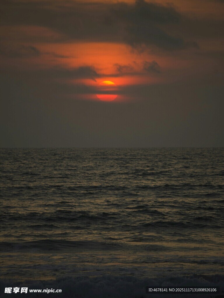 海上日落美景