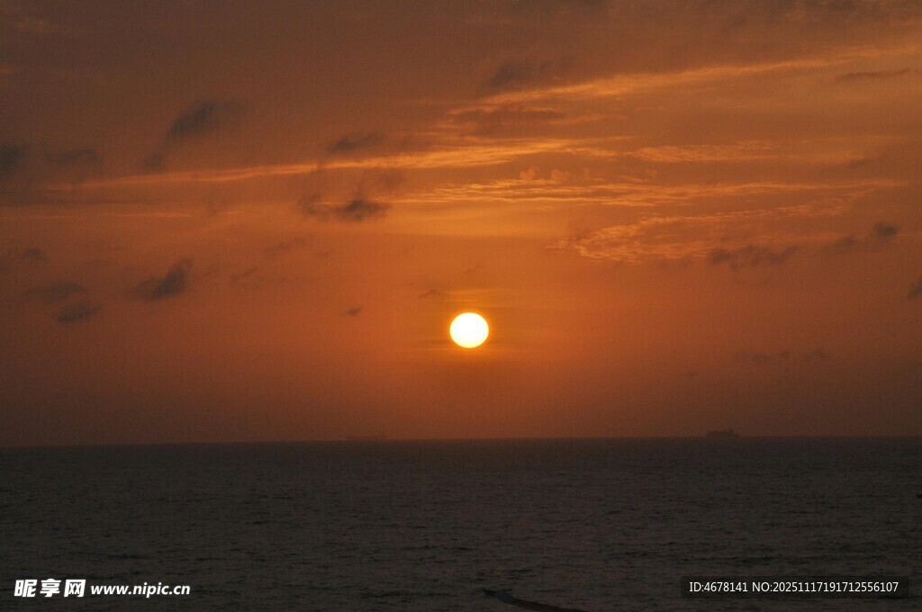 海上日落美景