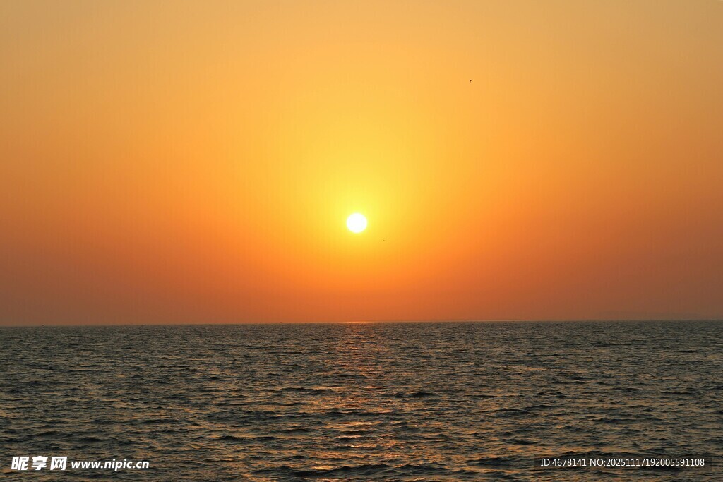 海上日落美景