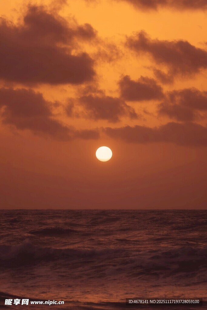海上日落美景