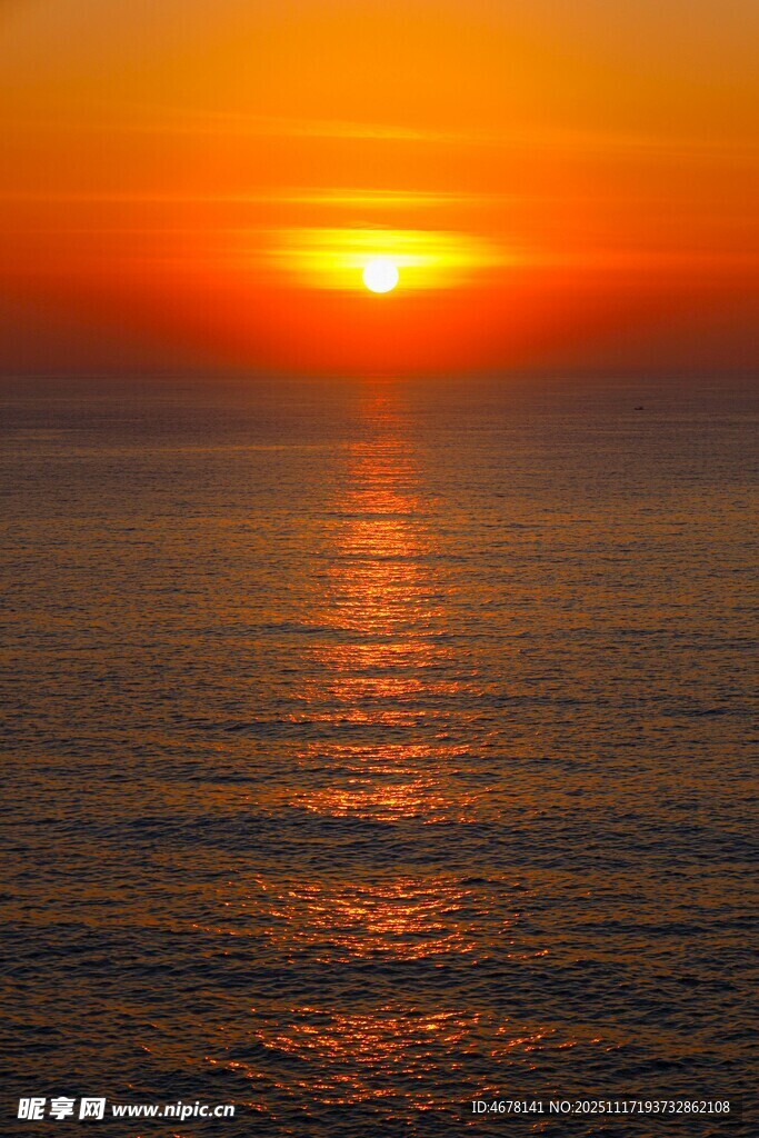海上壮丽日落美景