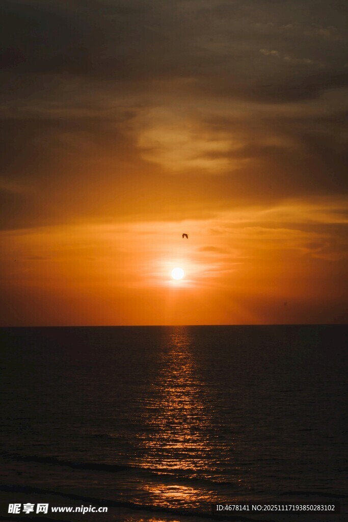 海上日落美景