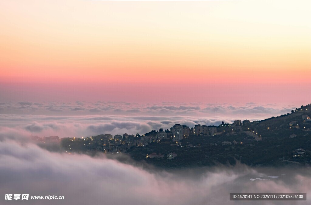 云海之上的绝美日出景观