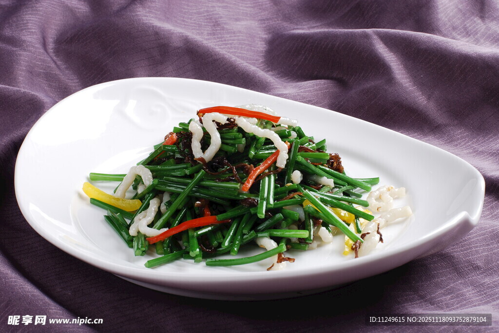 菌香韭菜花炒鱼丝