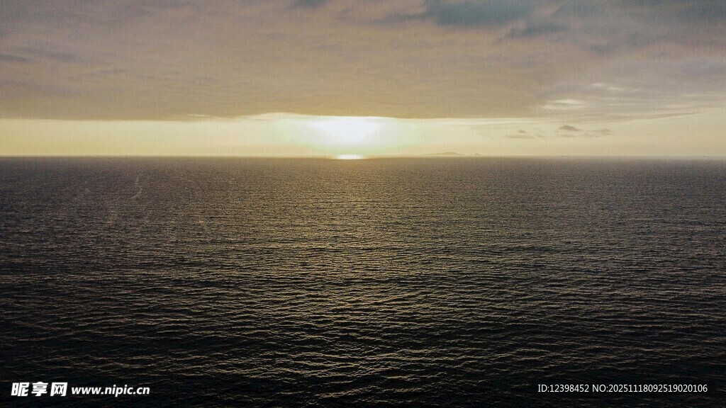 海上日出美景