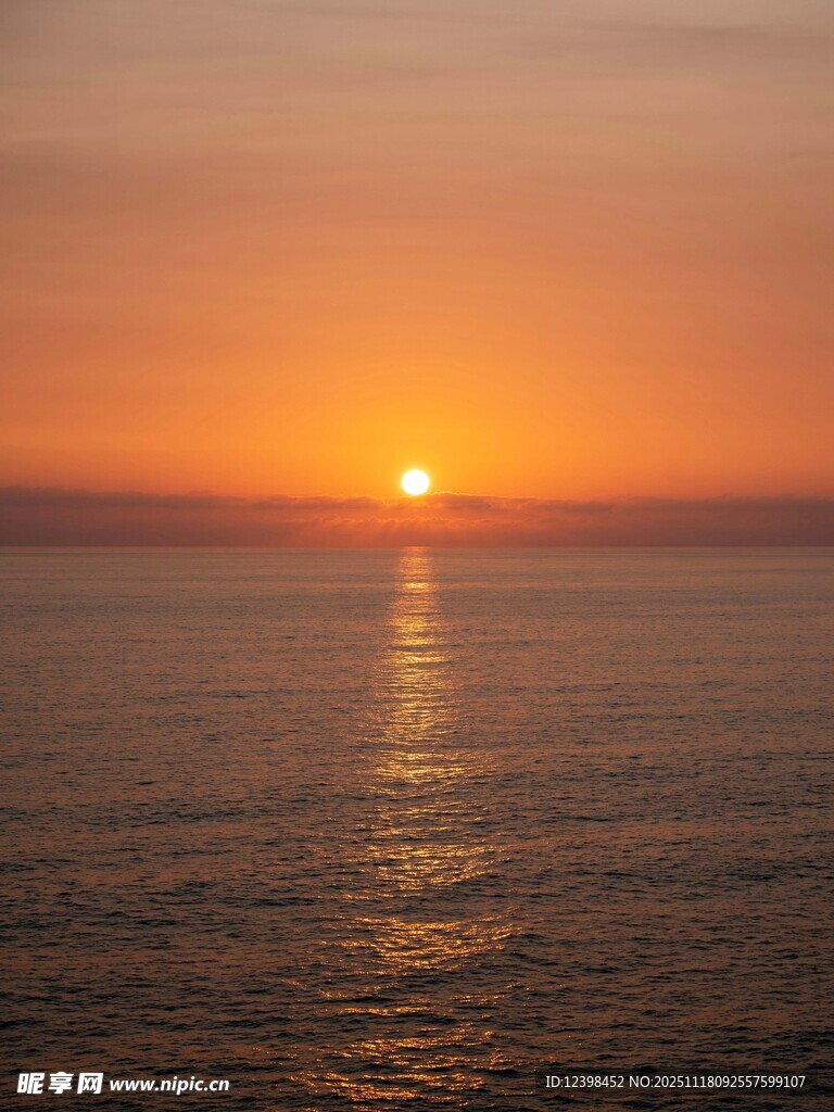 海上日落美景