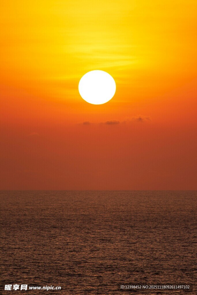 海上落日美景