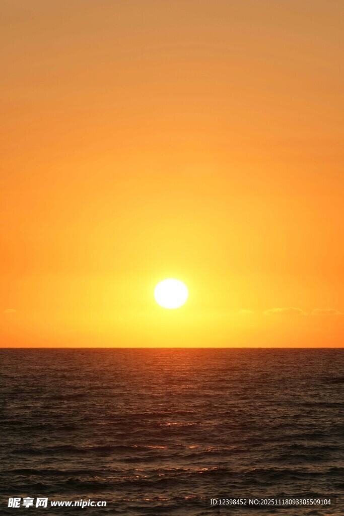 海上日落美景