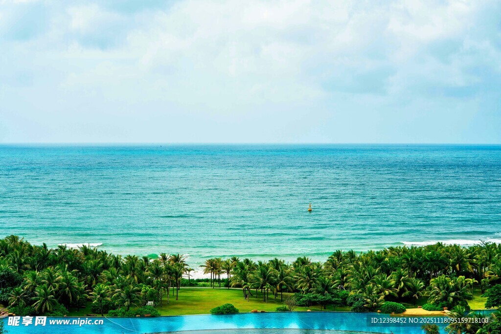 美丽海滨风光景色如画