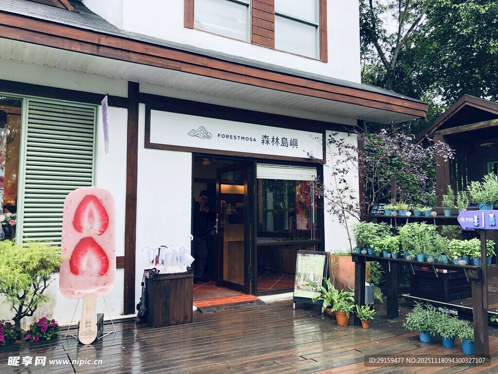 温馨别致的街边小店