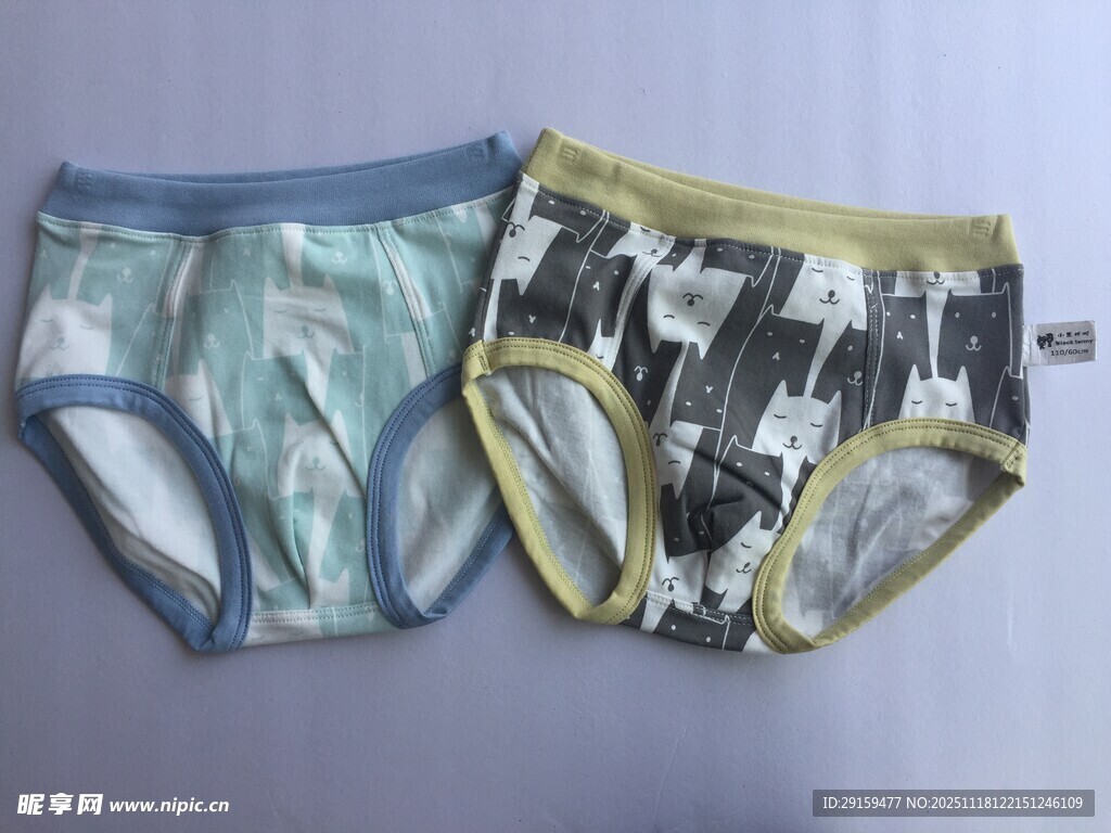 儿童迷彩图案内裤展示