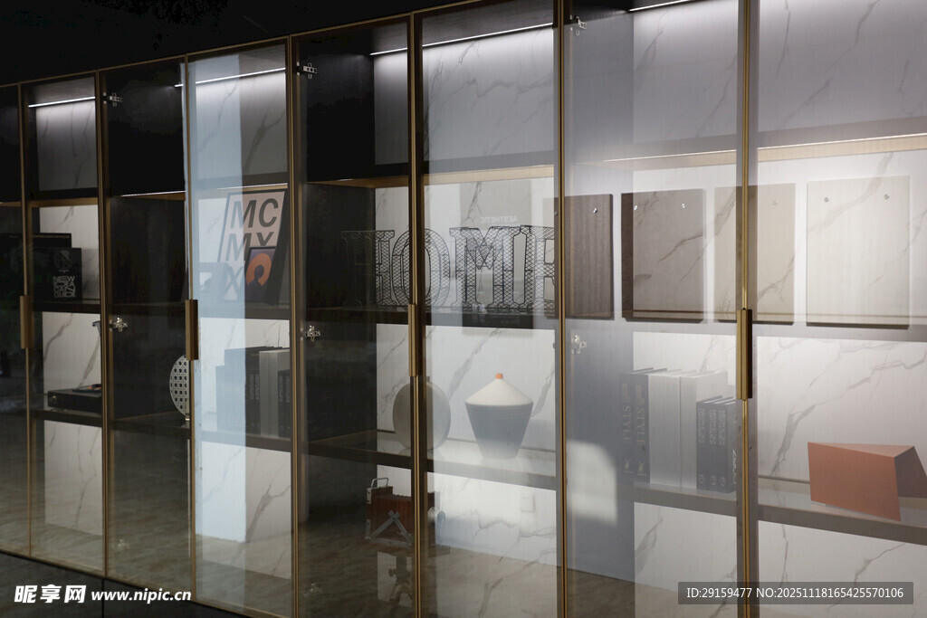 现代风格室内玻璃隔断设计