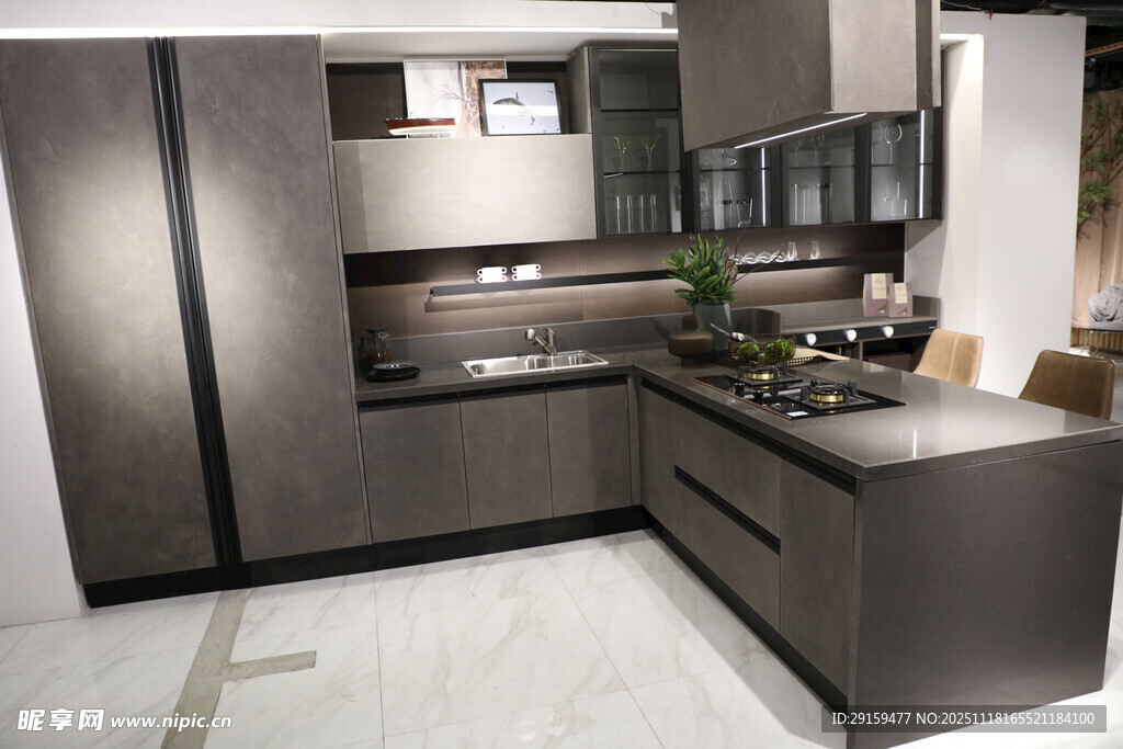 现代简约风格的时尚厨房