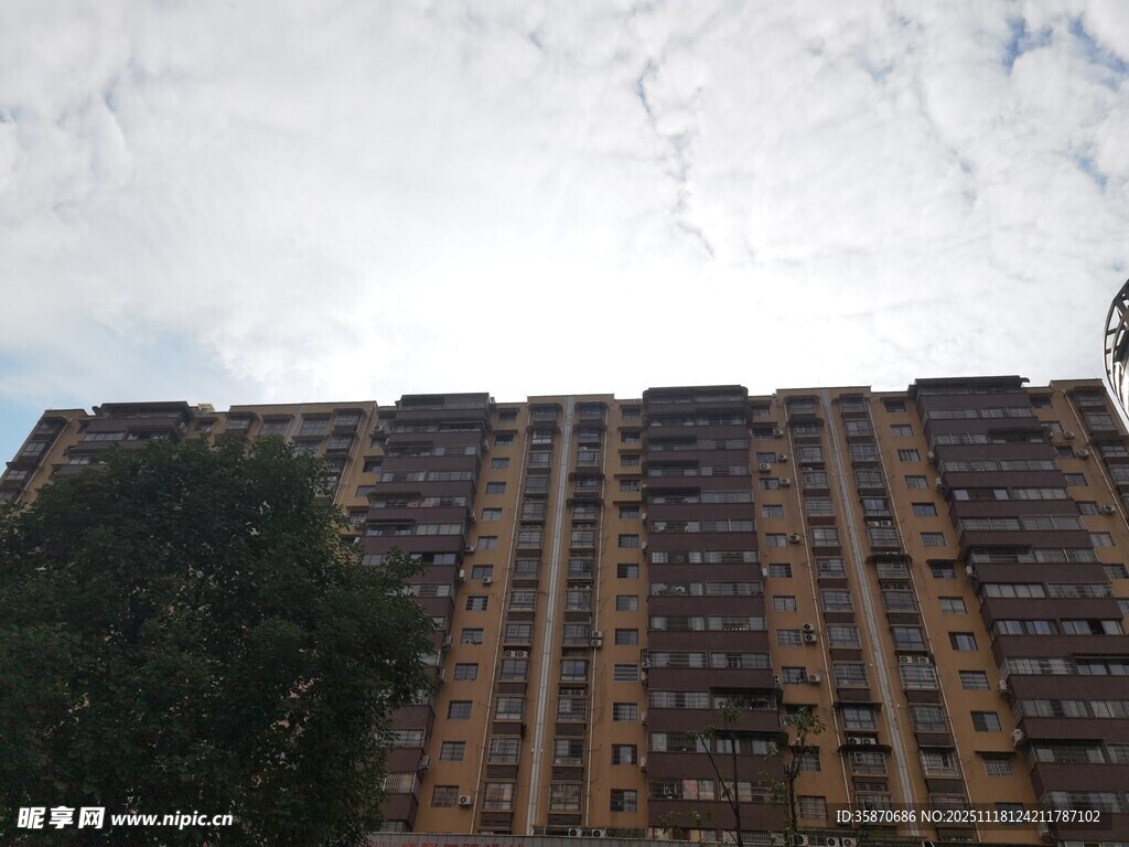高层住宅楼外观