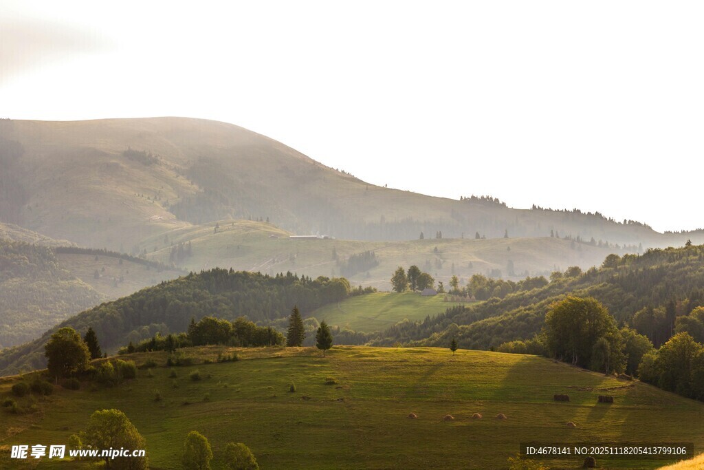 山间绿野美景
