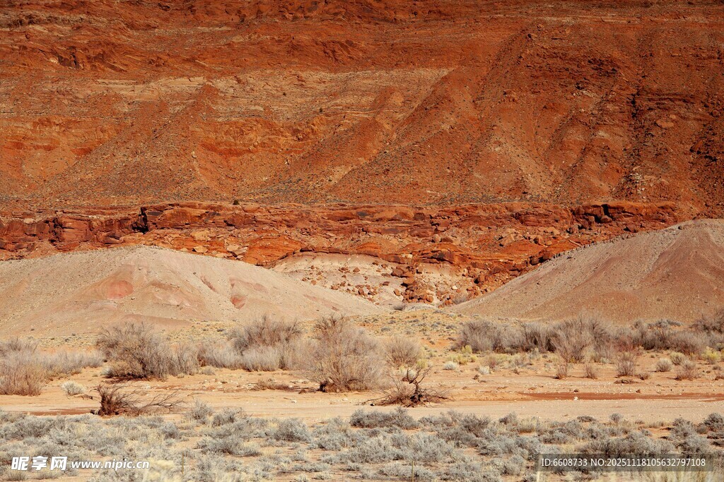壮丽多彩的荒漠地貌景观