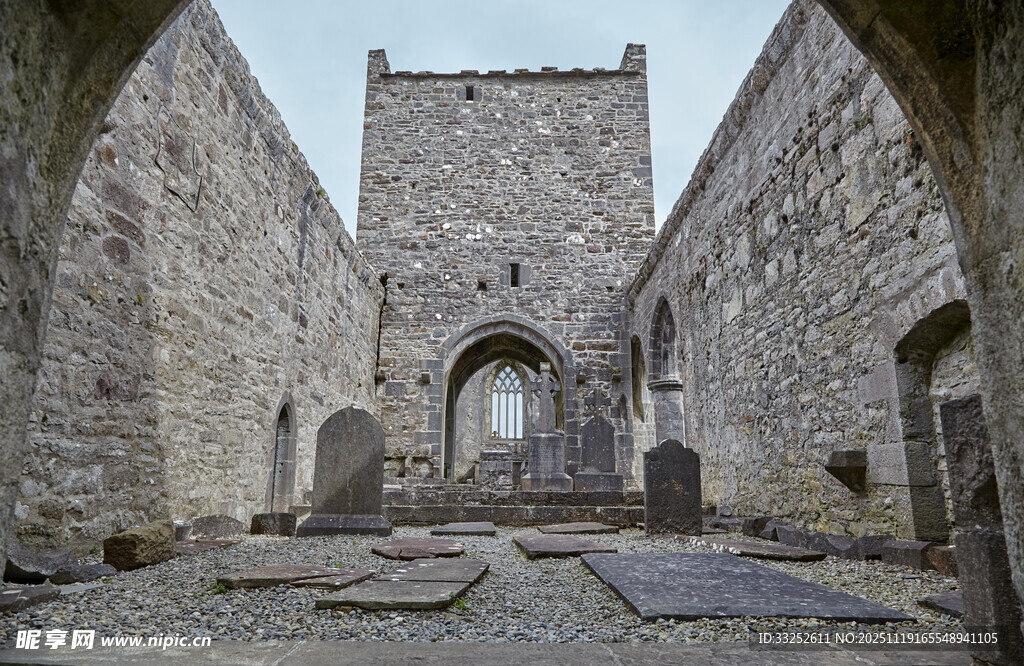 古老石砌建筑遗迹