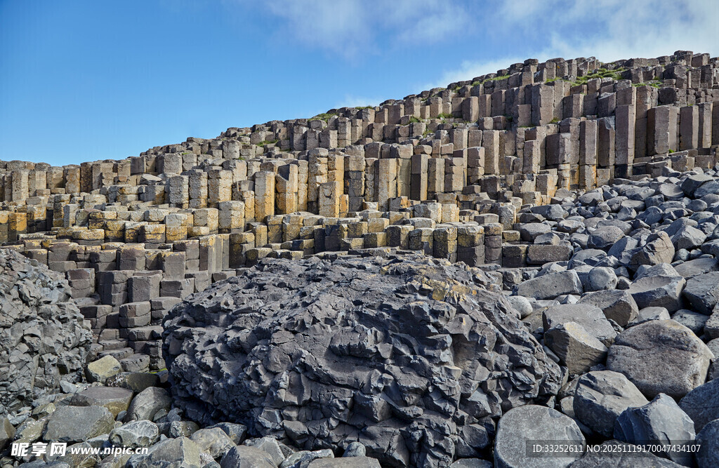 壮观柱状玄武岩地貌