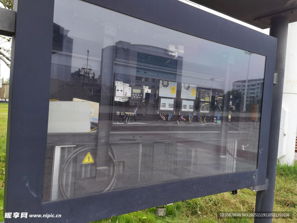 户外透明显示屏