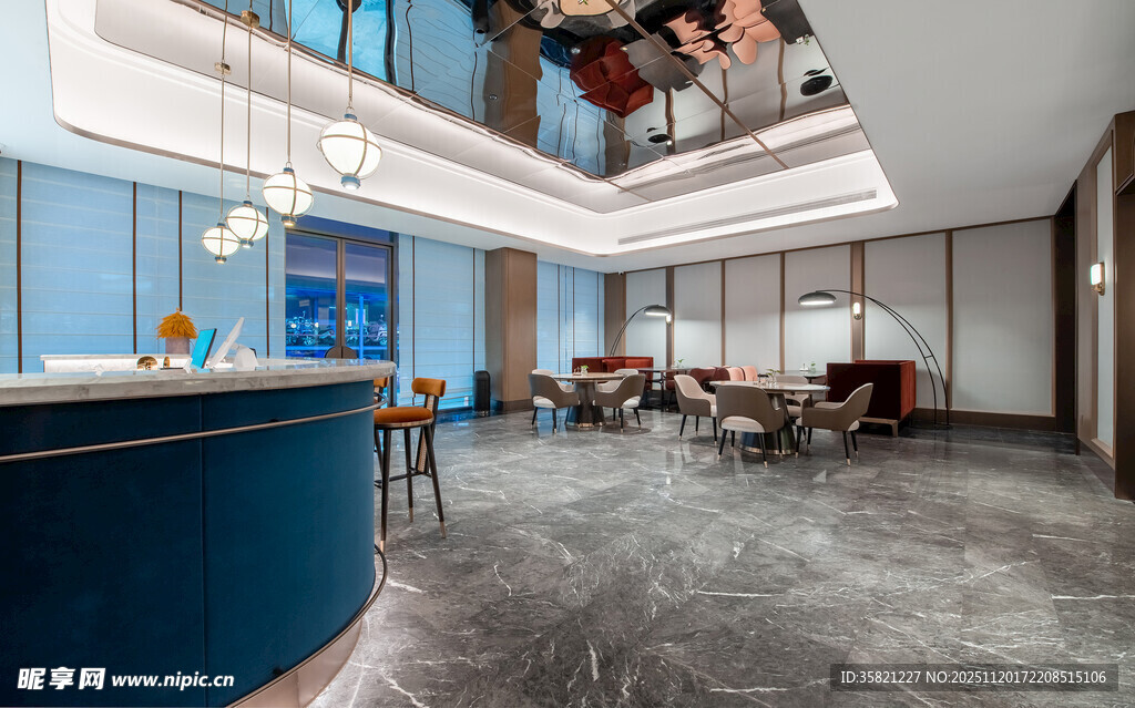 现代开放式办公空间场景