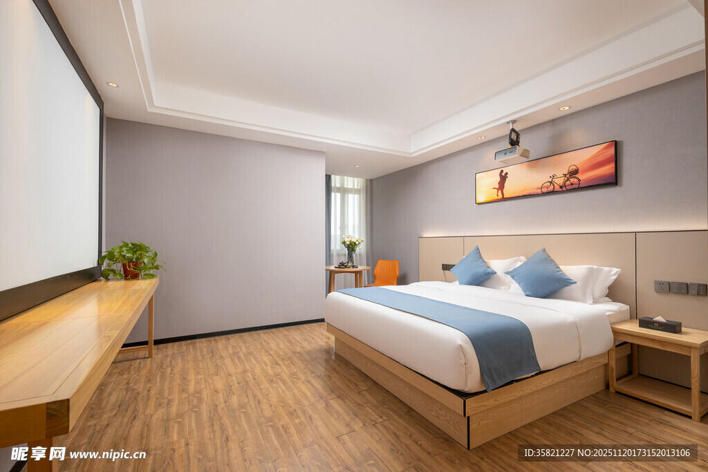 现代简约风格温馨卧室