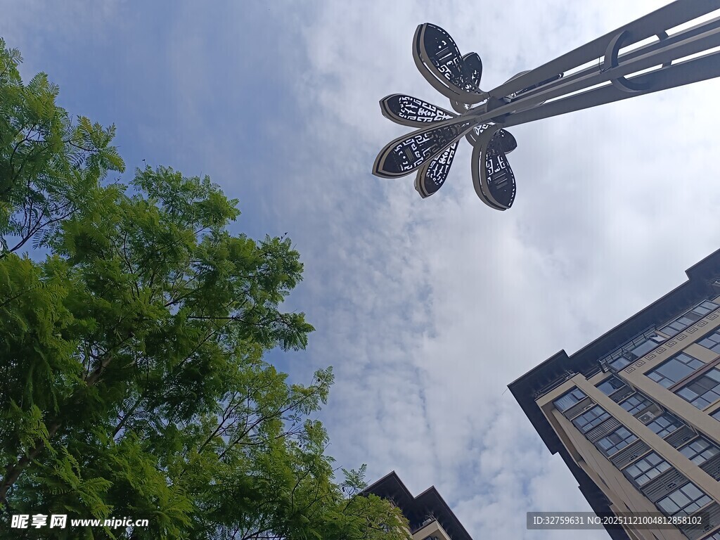 城市中造型独特的雕塑