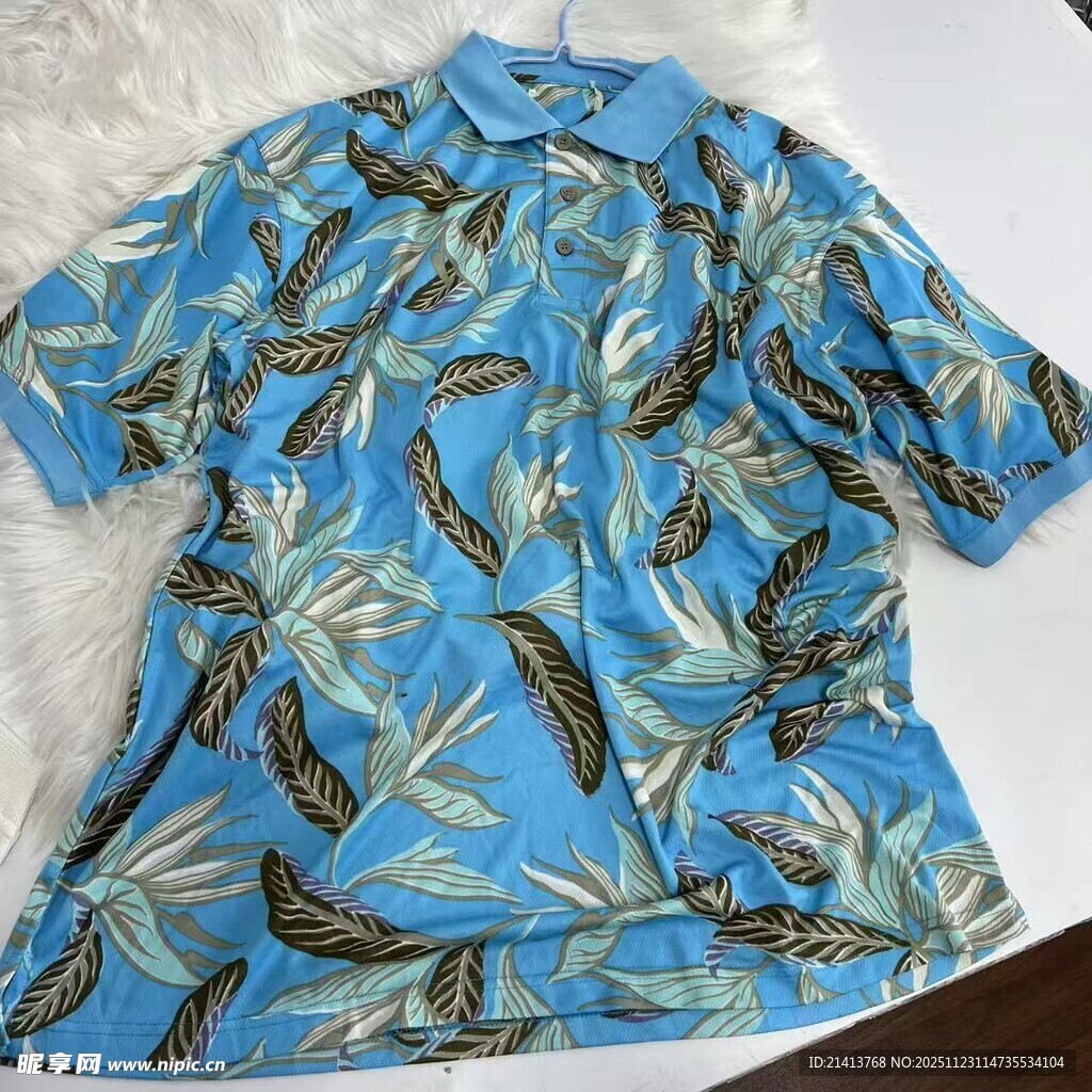 蓝色热带风印花短袖衬衫