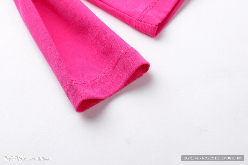 粉色袖套特写