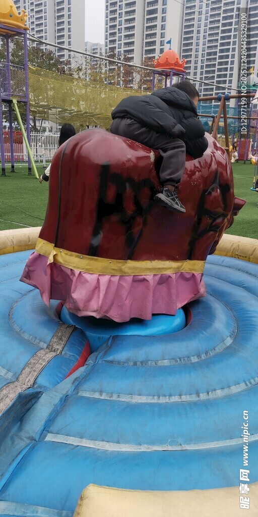 儿童游乐设施旋转飞椅