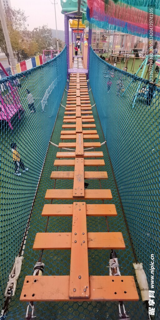 乐园趣味闯关设施