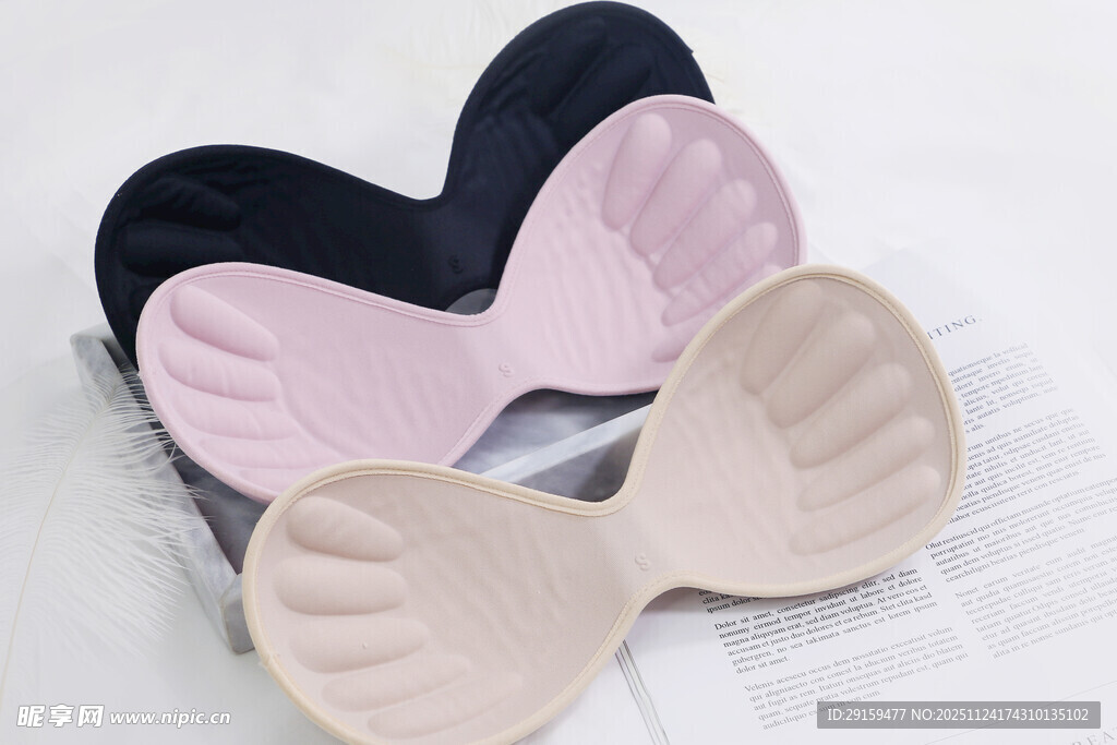 多款蝴蝶形眼罩展示