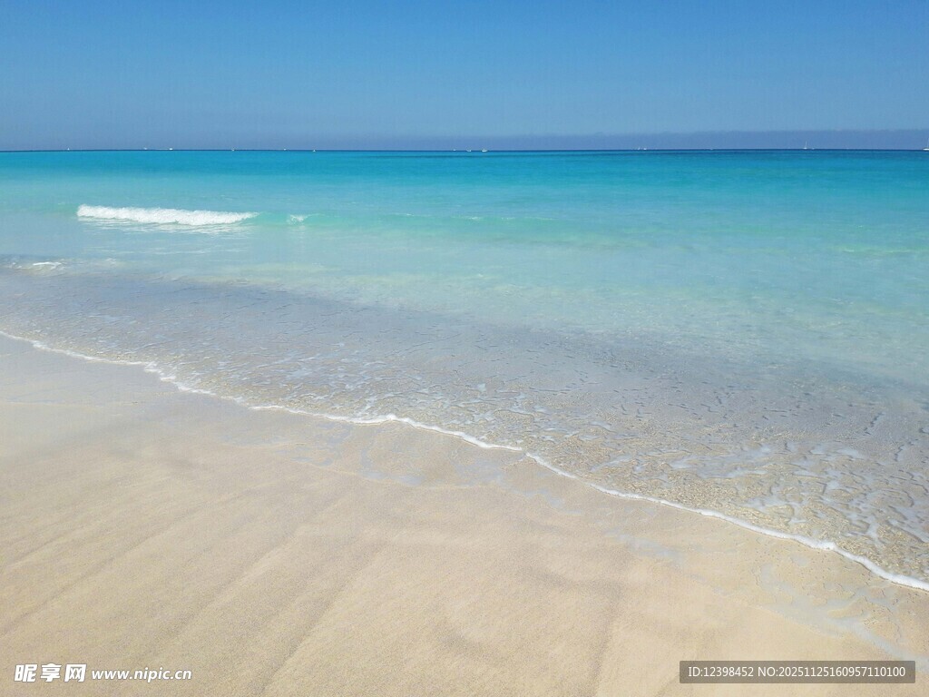 美丽海滨沙滩风景