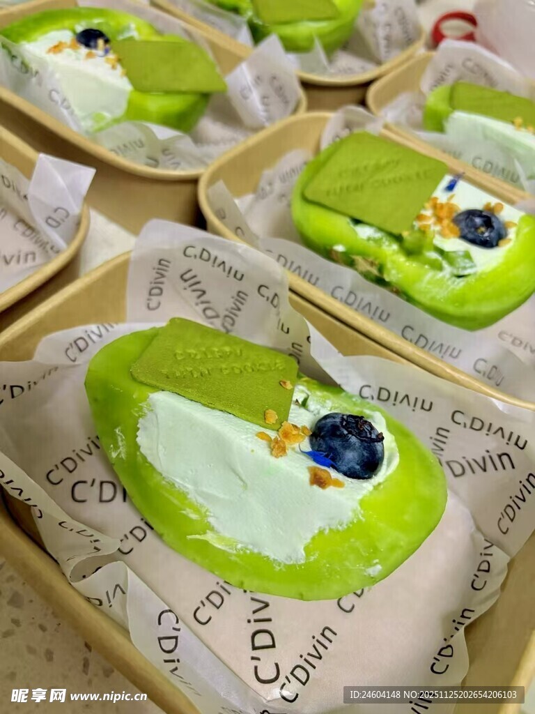 可爱青蛙造型蛋糕