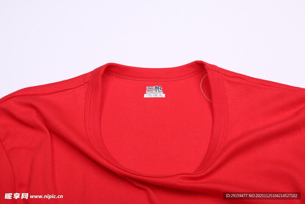 红色圆领纯色T恤